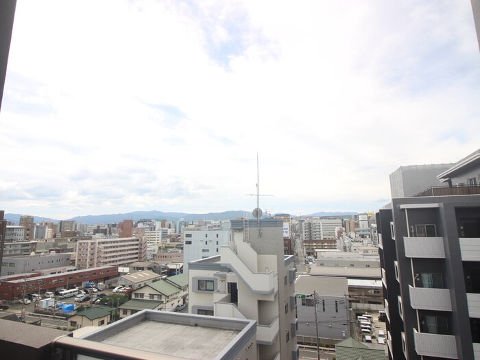 物件内観写真16　(室内からの展望)