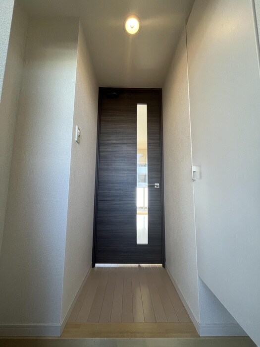 物件内観写真19　(廊下)