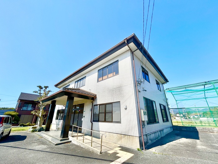 楠橋下方店舗