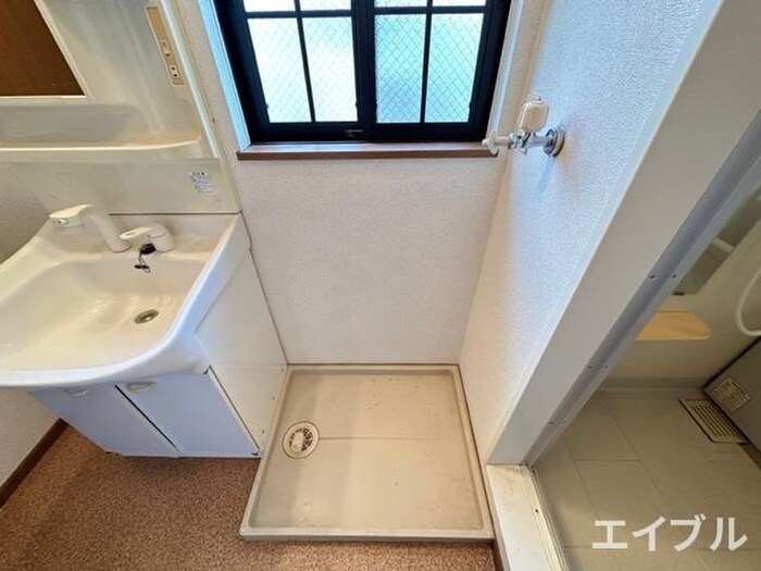 物件内観写真19　(洗濯機置場)