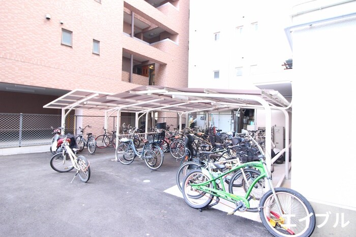 物件外観写真5　(駐輪場)