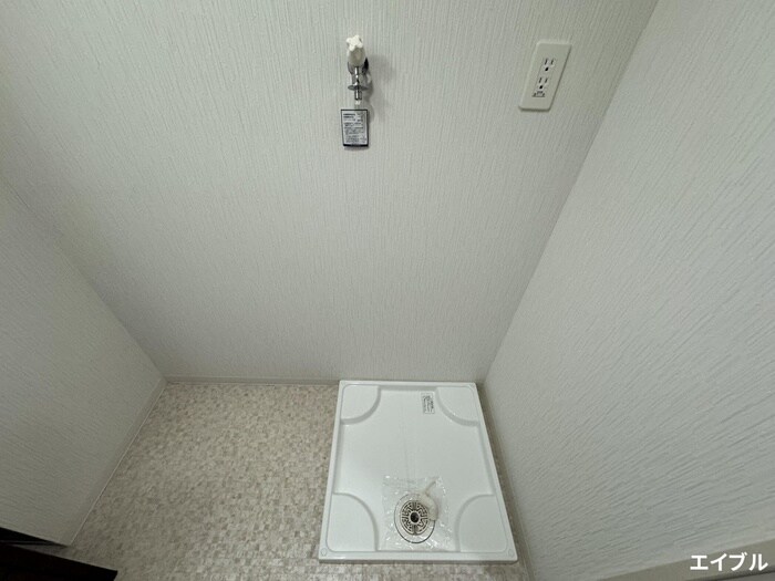 物件内観写真17　(洗濯機置場)