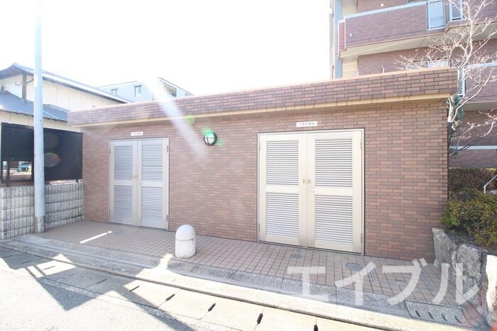 物件外観写真6　(建物設備)