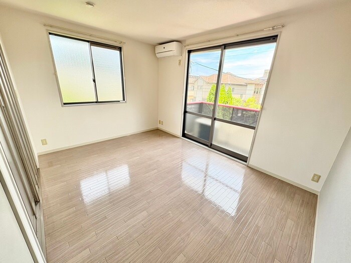 物件内観写真6　(居室)