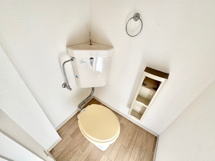 物件内観写真8　(トイレ)