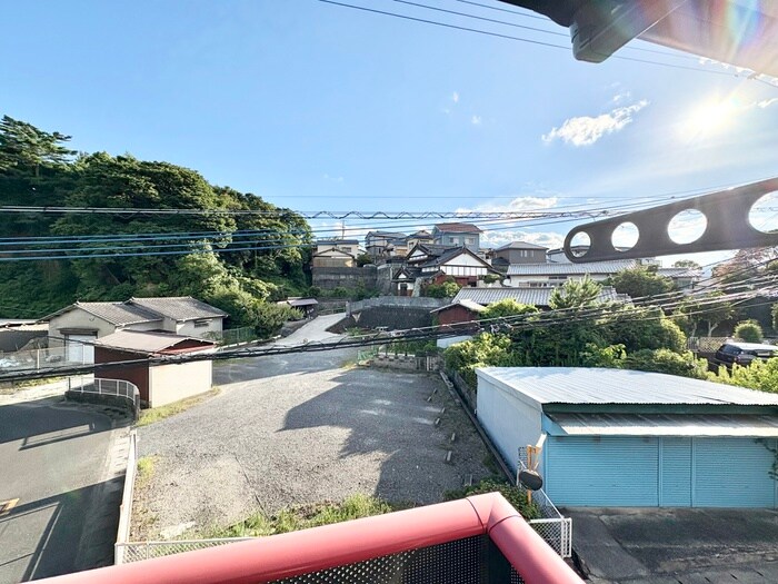 物件内観写真12　(室内からの展望)