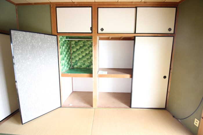 物件内観写真11　(収納)