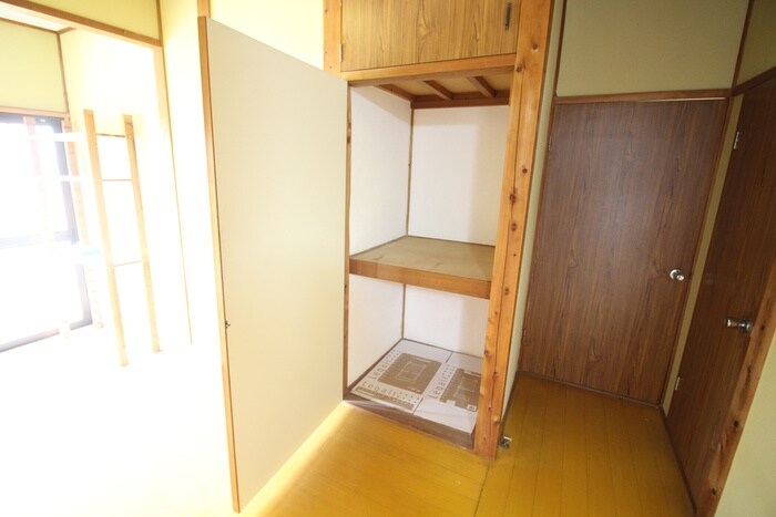物件内観写真12　(収納)