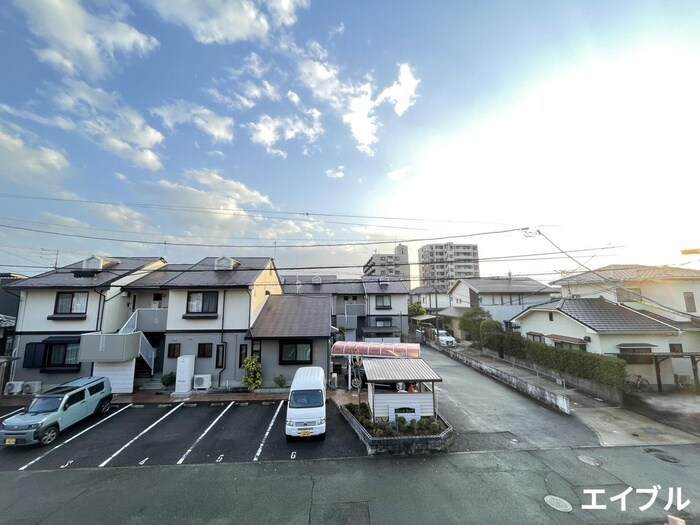 物件内観写真14　(室内からの展望)