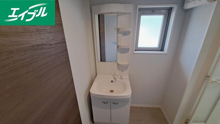 物件内観写真12　(洗面)