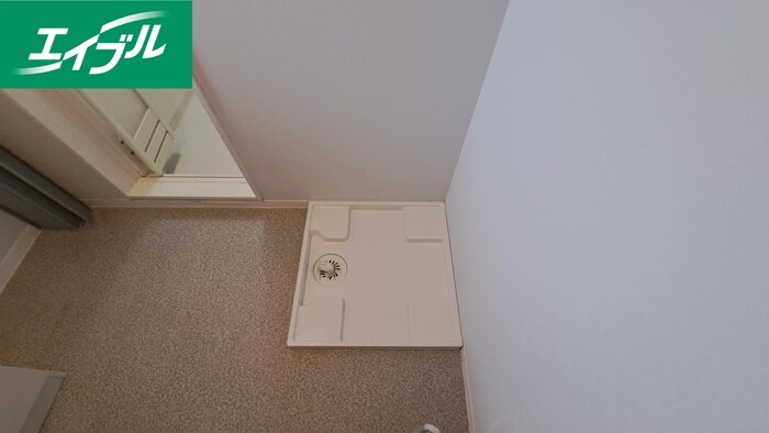 物件内観写真20　(洗濯機置場)