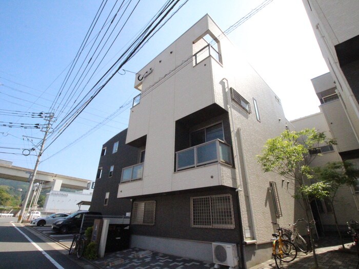 物件外観写真1　(外観写真)