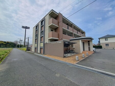 ドエルヴィラ本城外観写真