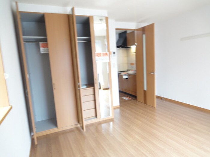 物件内観写真9　(居室)