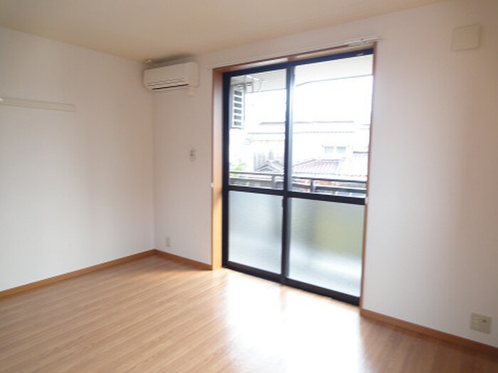 物件内観写真12　(居室)