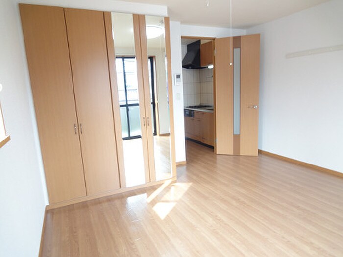 物件内観写真13　(居室)