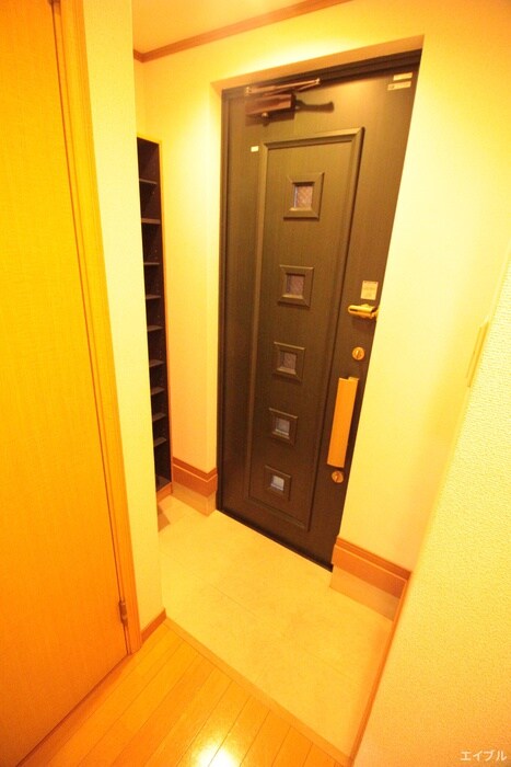 シャルマン土井の玄関