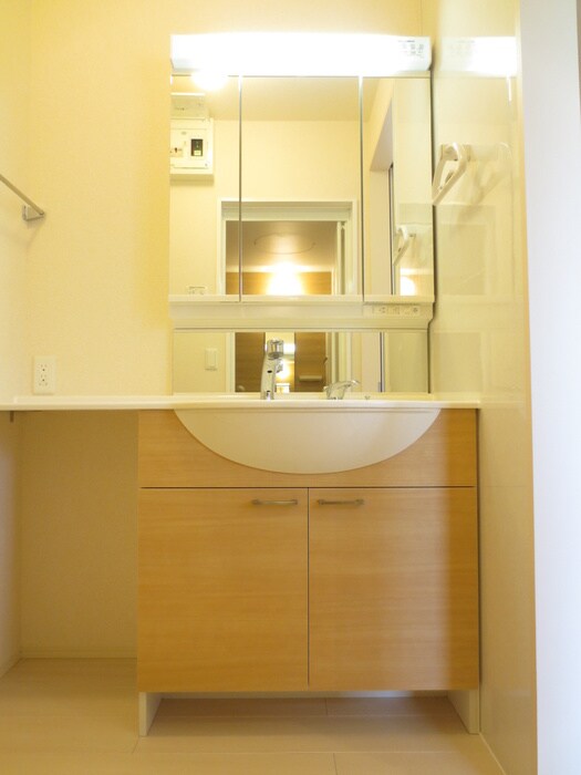 物件内観写真12　(洗面)