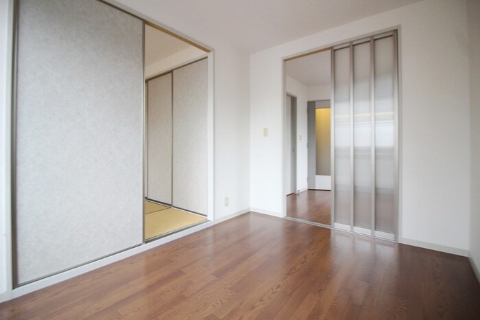 物件内観写真5　(居室)