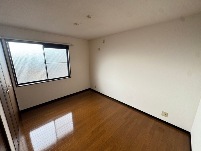 物件内観写真6　(居室)