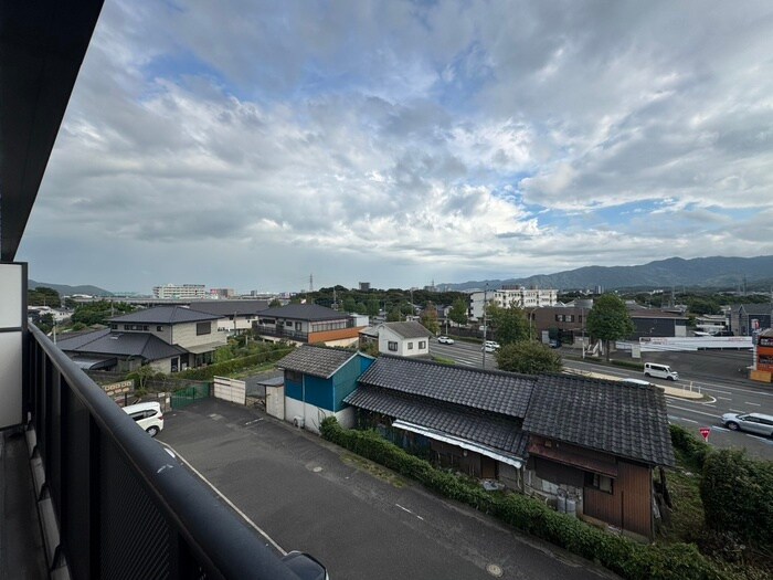 物件内観写真14　(室内からの展望)