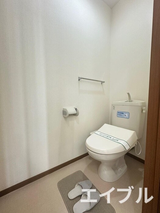 物件内観写真8　(トイレ)