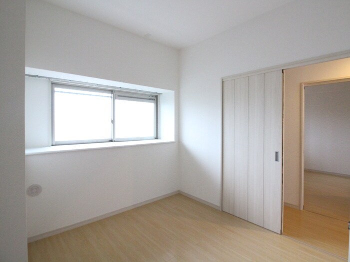 物件内観写真16　(居室)