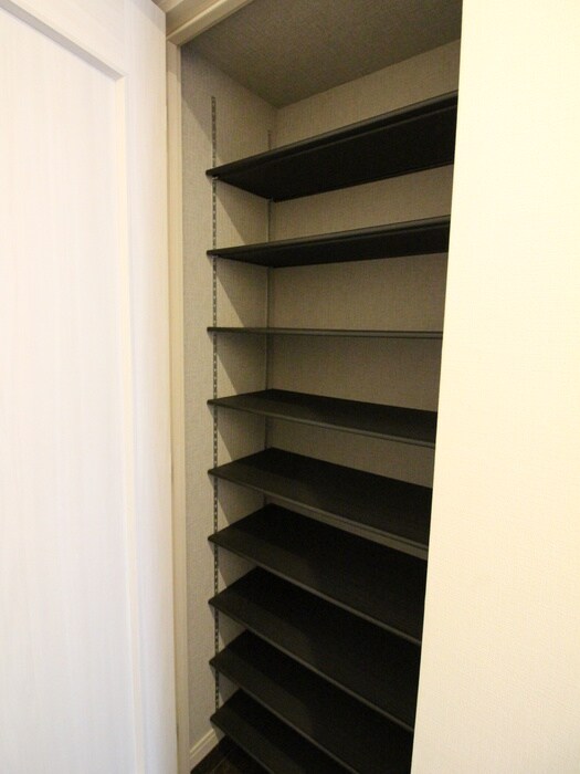 物件内観写真18　(靴箱)