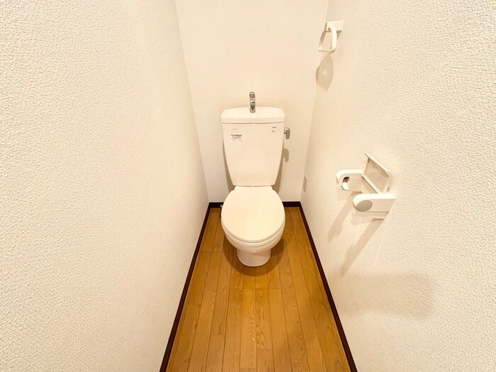 物件内観写真12　(トイレ)