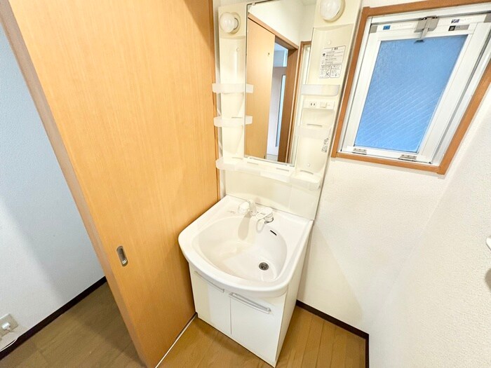 物件内観写真13　(洗面)