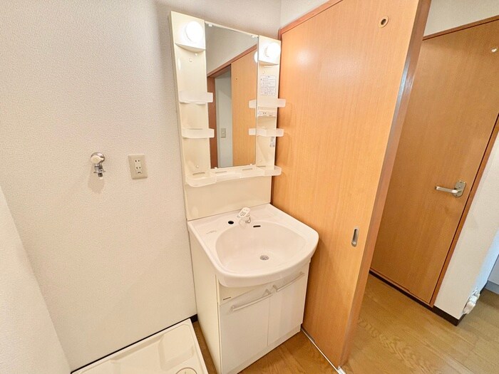 物件内観写真13　(洗面)