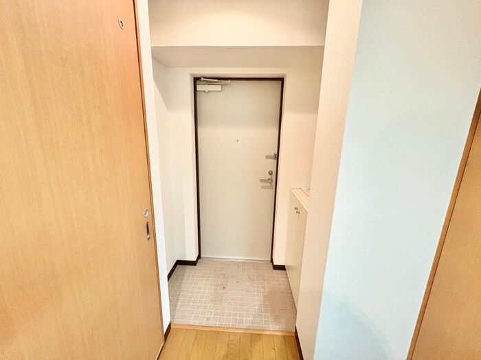 物件内観写真15　(玄関)