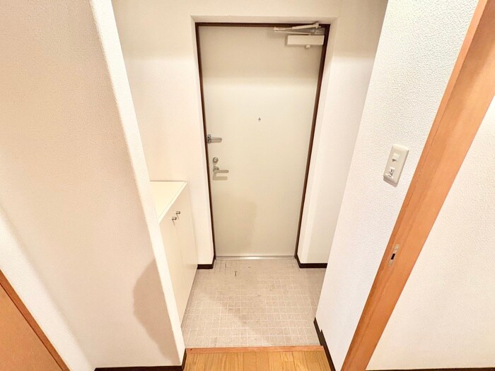 物件内観写真15　(玄関)