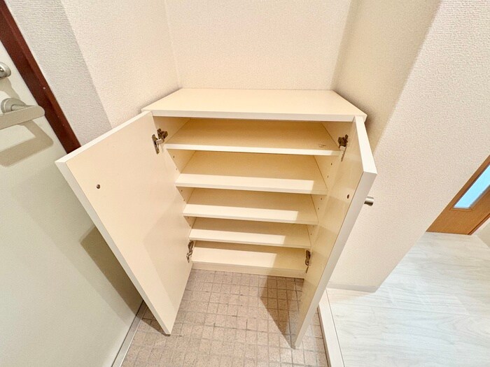 物件内観写真16　(靴箱)