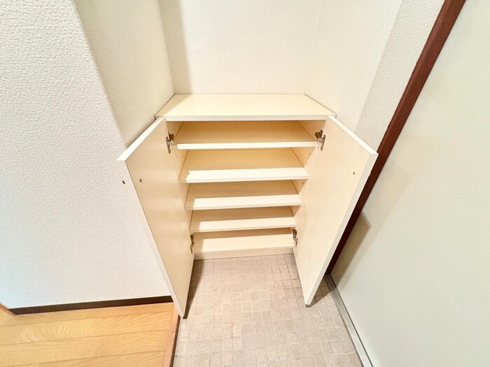物件内観写真17　(靴箱)