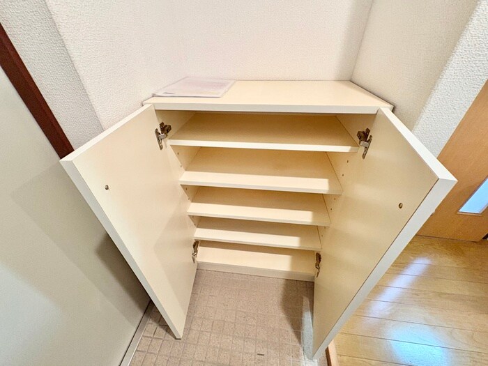 物件内観写真17　(靴箱)