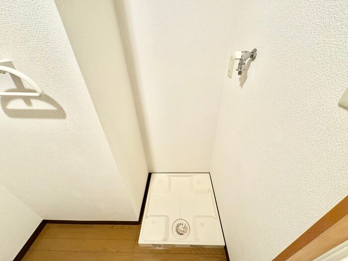 物件内観写真19　(洗濯機置場)