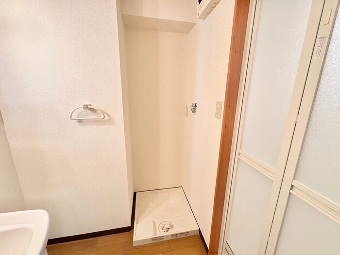 物件内観写真19　(洗濯機置場)