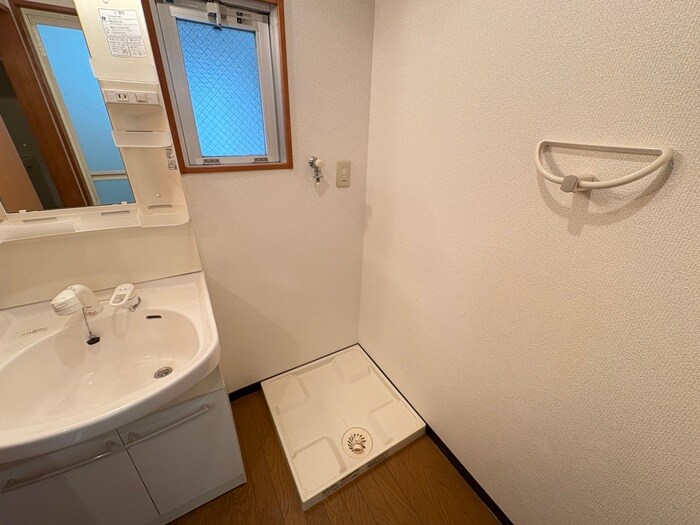 物件内観写真19　(洗濯機置場)