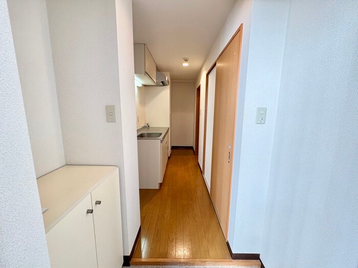 物件内観写真20　(廊下)