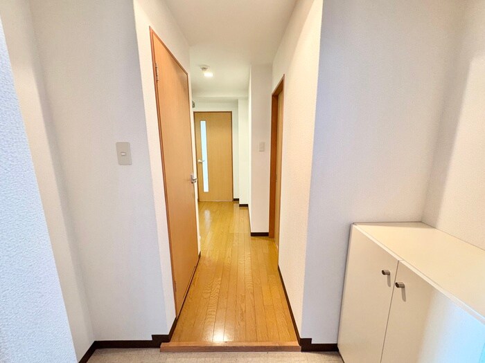 物件内観写真20　(廊下)