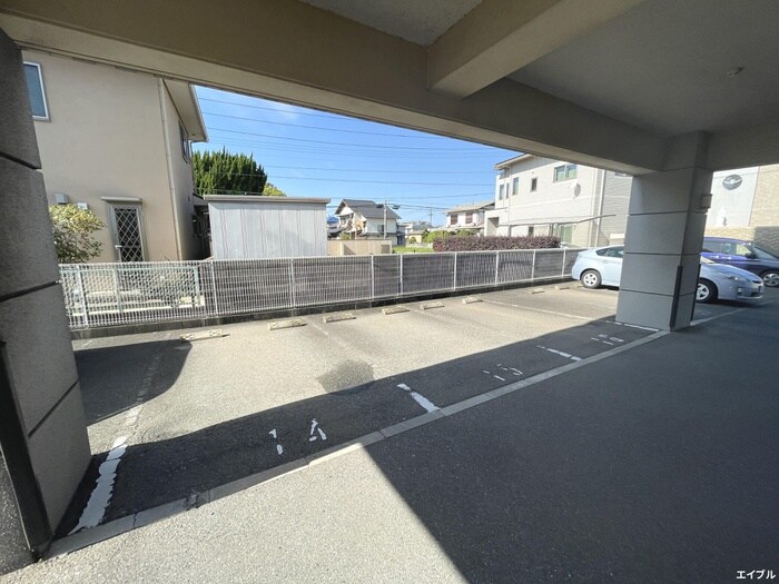 朱雀大路21の駐車場