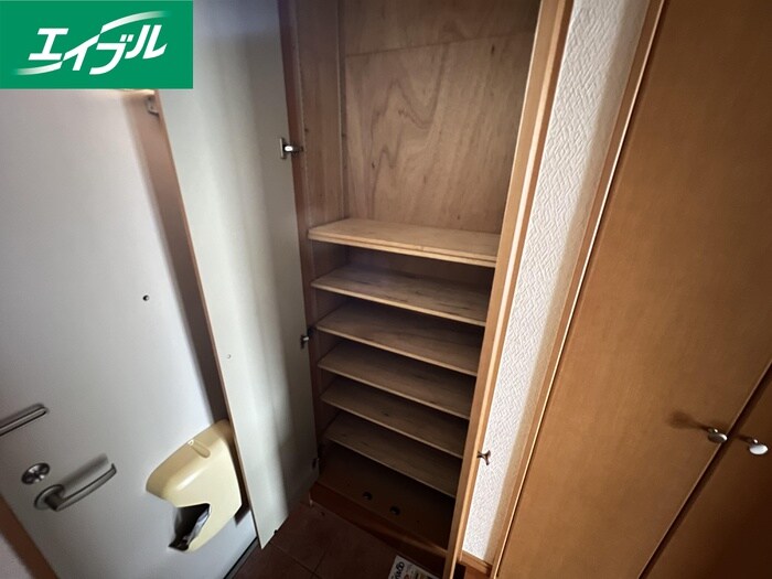 物件内観写真17　(靴箱)