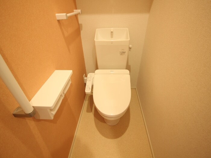 物件内観写真11　(トイレ)