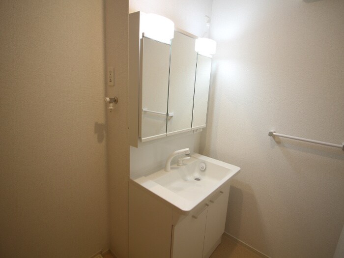 物件内観写真12　(洗面)