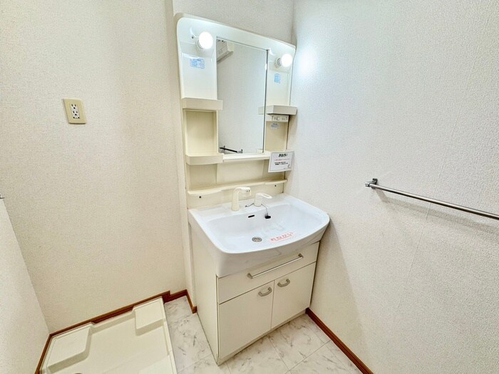 物件内観写真13　(洗面)