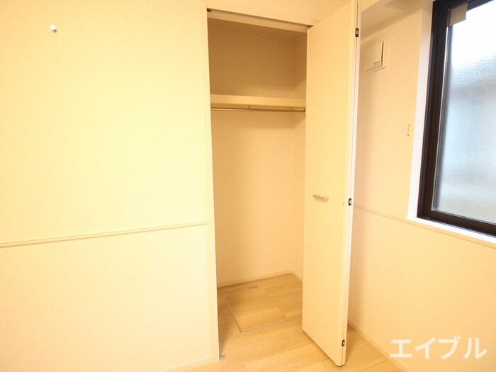 物件内観写真16　(収納)