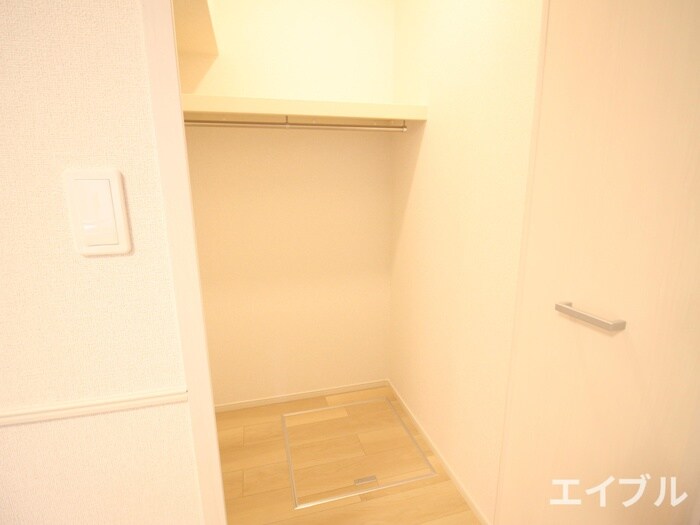 物件内観写真18　(室内からの展望)