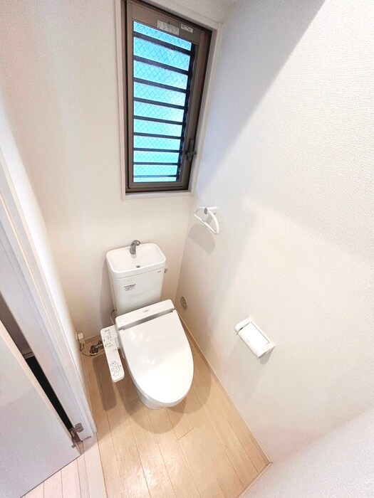 物件内観写真10　(トイレ)