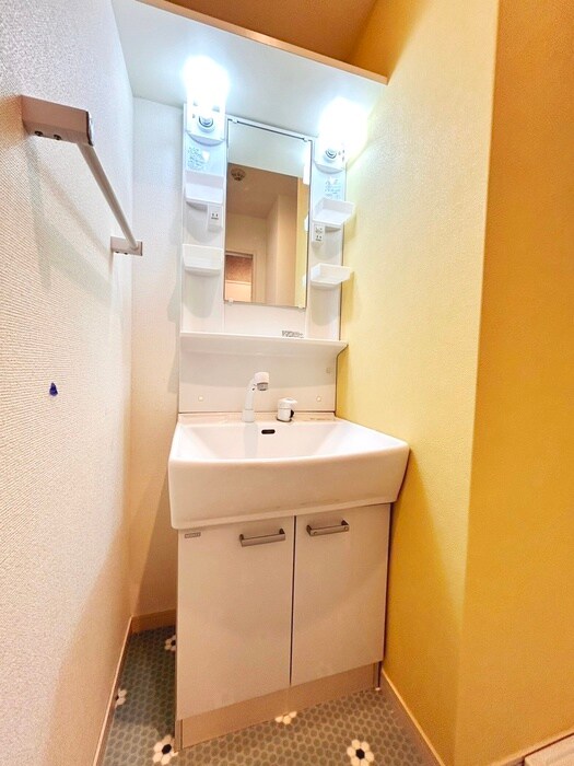 物件内観写真11　(洗面)